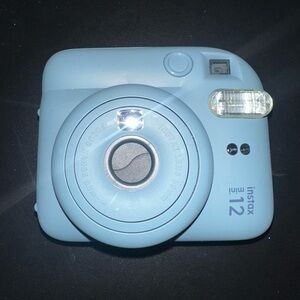 Fujifilm instax mini 12 Instant Camera - Pastel Blue Like New